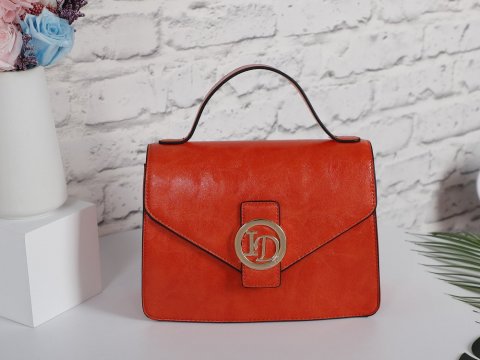  Nouvelle collection accessoires : sacs et porte monnaies à LEVALLOIS-PERRET 